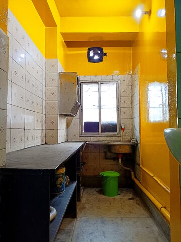 Kitchen in 2.5 BHK Apartment at Kestopur – for Rent