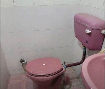 Bathroom in 2 BHK Apartment at Gomti Nagar – for Rent