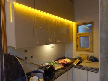 Furnished Amenities in 2 BHK Builder Floor at Rohini Sector 11 – for Rent