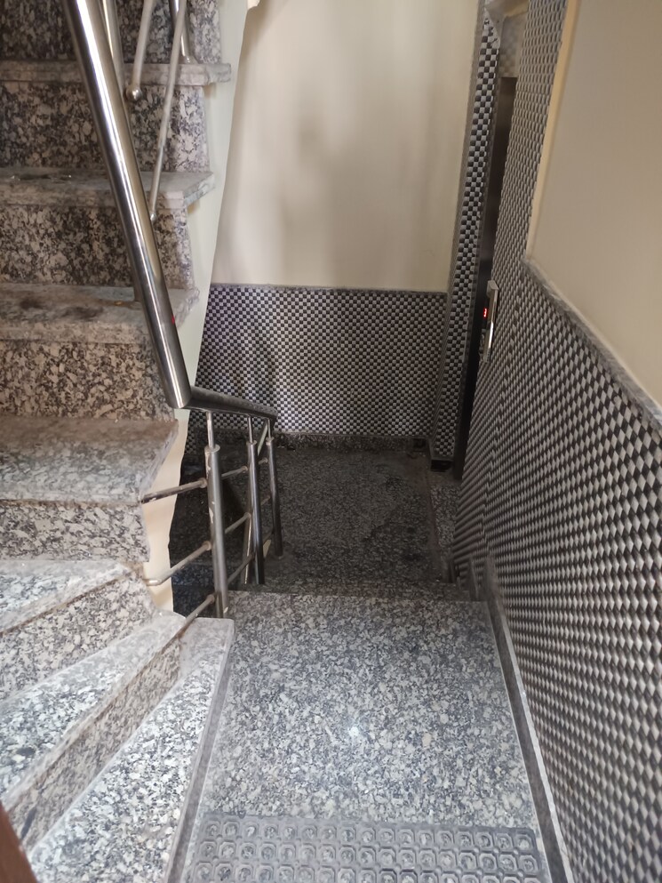 undefined, rohini sector 7 2 Bedroom 600 Sq.Ft. Builder Floor In Rohini Sector 7 Delhi 9725028