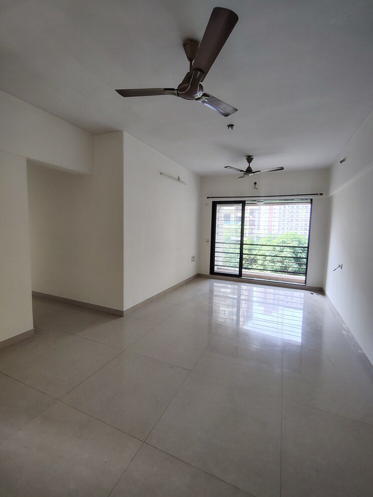 Cover Image, db-orchid-suburbia 2 Bedroom 999 Sq.Ft. Apartment In Kandivali West Mumbai 9725055