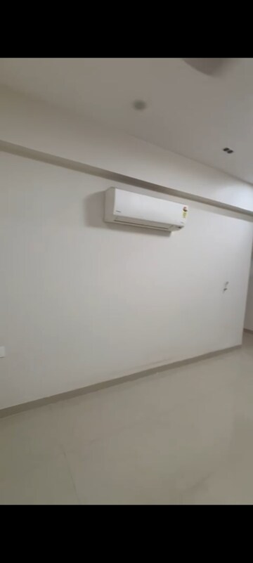 Room in 2 BHK Apartment at Shree Vardhman Green Court, Sector 90 – for Rent