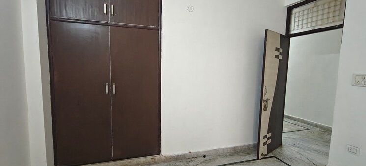 Room, mayur vihar phase 1 1 Bedroom 450 Sq.Ft. Builder Floor In Mayur Vihar Phase 1 Delhi 9725076