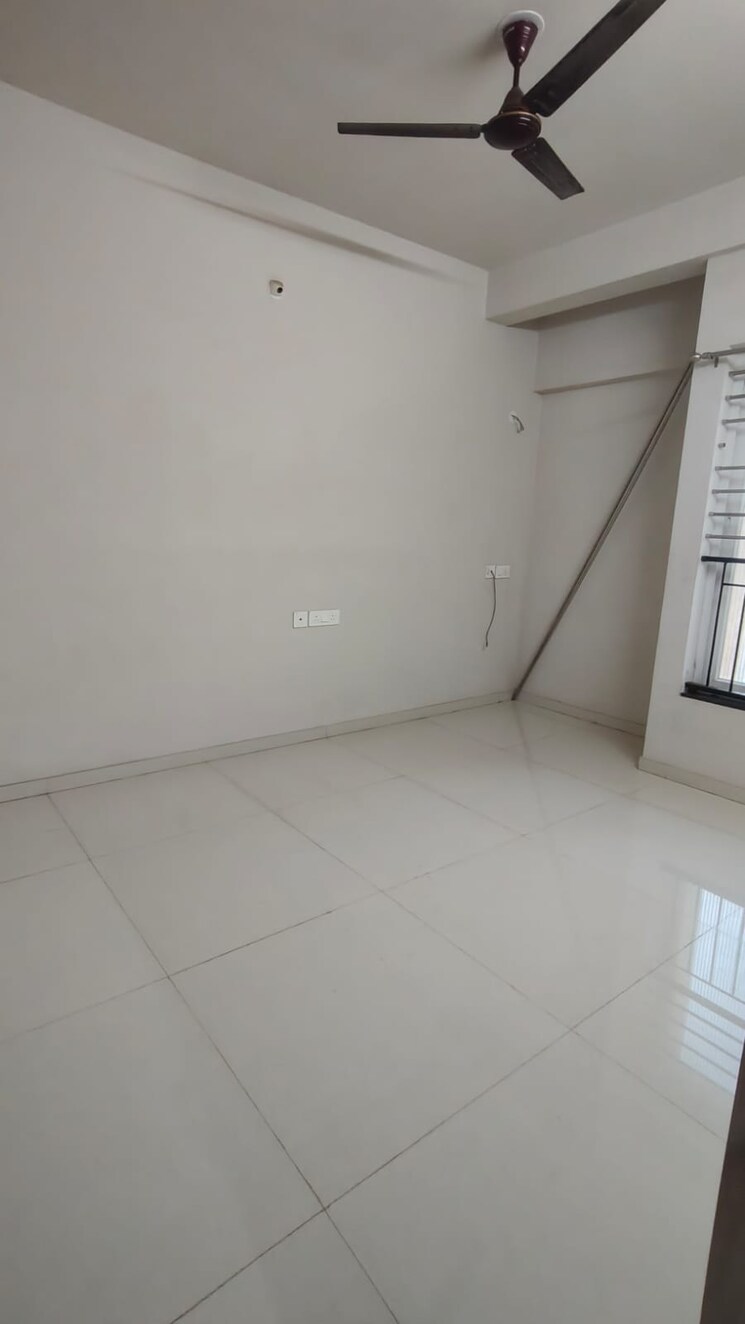 Room, rustomjee-urbania-azziano 3 Bedroom 990 Sq.Ft. Apartment In Thane West Thane 9725130