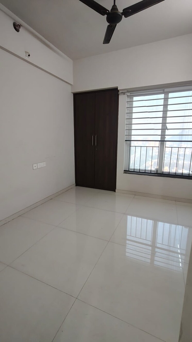 Room, rustomjee-urbania-azziano 3 Bedroom 990 Sq.Ft. Apartment In Thane West Thane 9725130