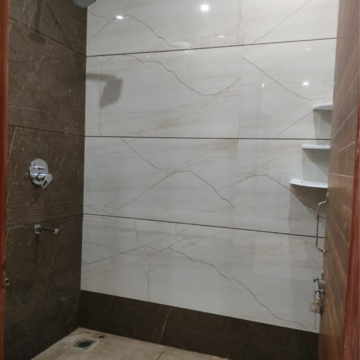 Bathroom in 2 BHK Builder Floor at Huda Staff Colony, Durga Colony – for Rent