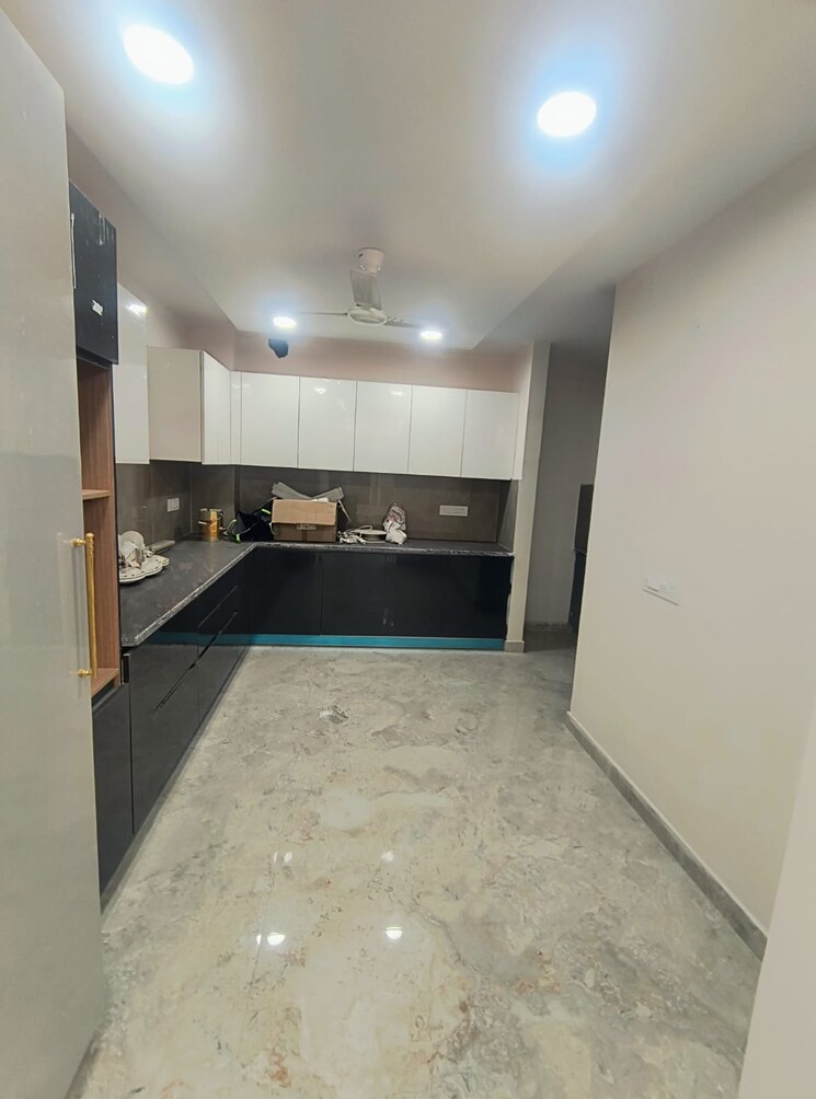 Kitchen, saket 3 Bedroom 1800 Sq.Ft. Apartment In Saket Delhi 9725230
