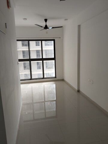 Room in 1 BHK Apartment at UK Iridium, Kandivali East – for Rent