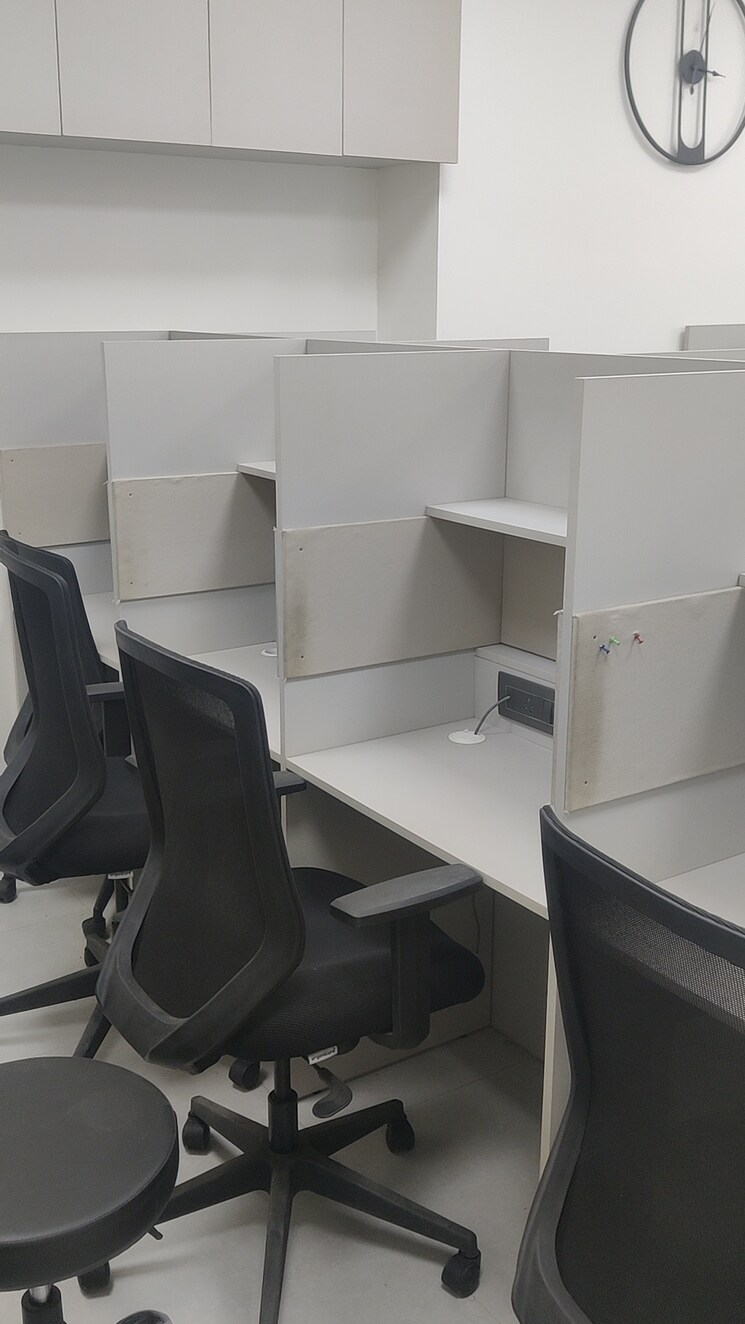 Team Area, vishwa-plan-s-business-park Commercial Office Space 400 Sq.Ft. In Nerul Navi Mumbai 9725300