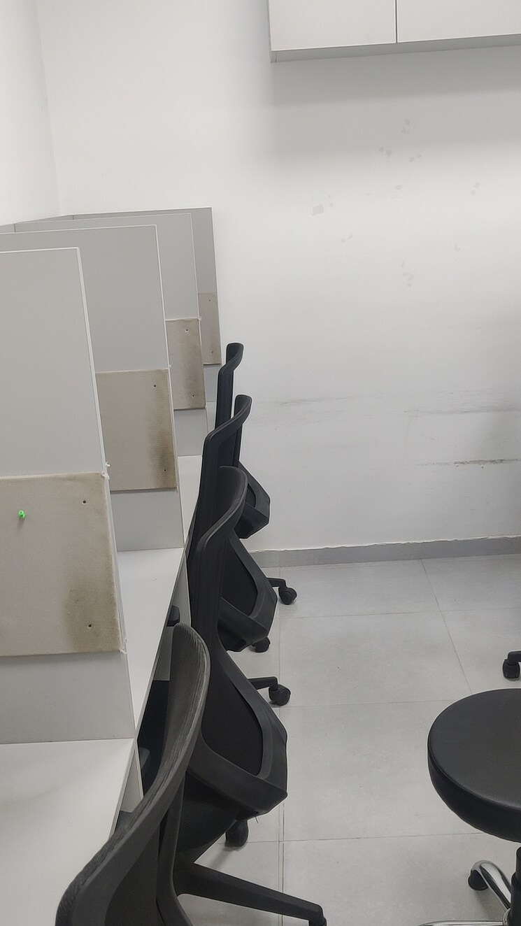 undefined, vishwa-plan-s-business-park Commercial Office Space 400 Sq.Ft. In Nerul Navi Mumbai 9725300