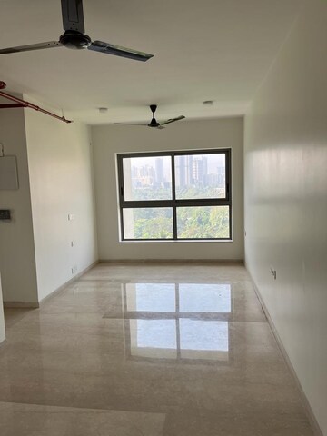 2 BHK Apartment For Rent in Kalpataru Paramount, Kapur Bawdi