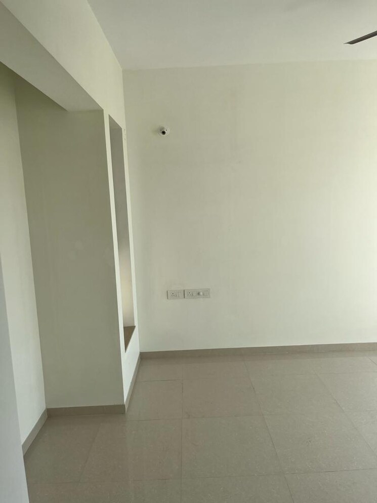 Room, kalpataru-paramount 2 Bedroom 672 Sq.Ft. Apartment In Kapur Bawdi Thane 9725357