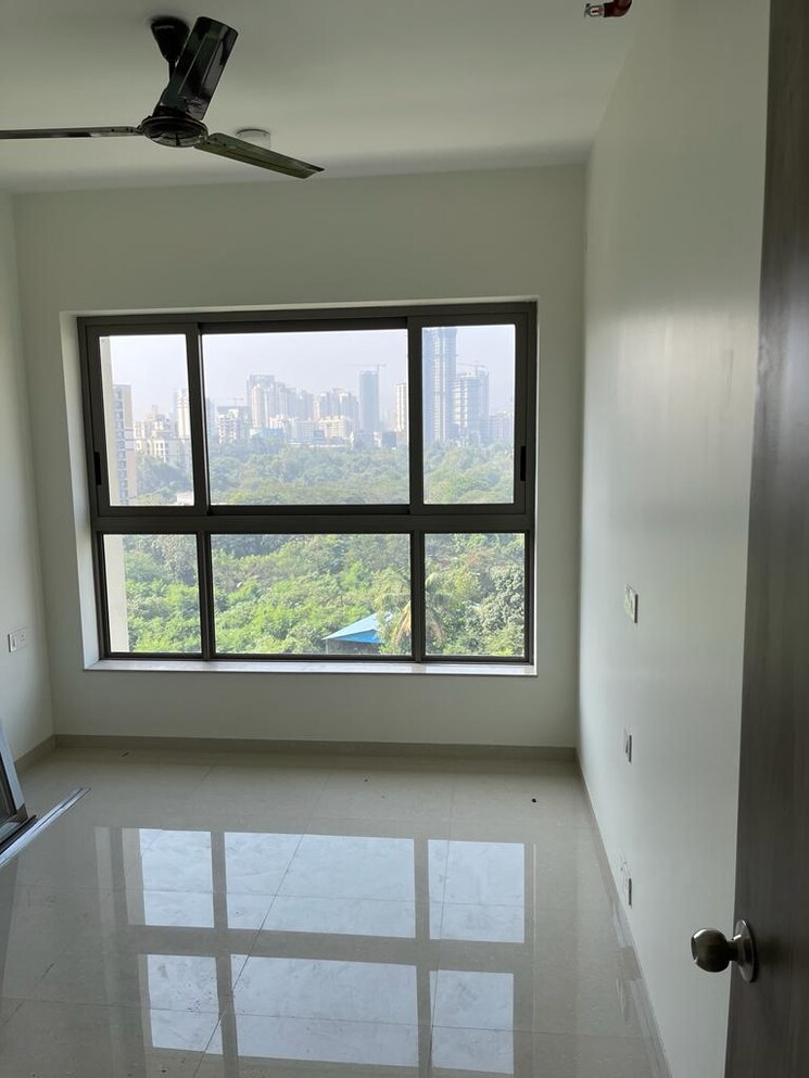 Room, kalpataru-paramount 2 Bedroom 672 Sq.Ft. Apartment In Kapur Bawdi Thane 9725357