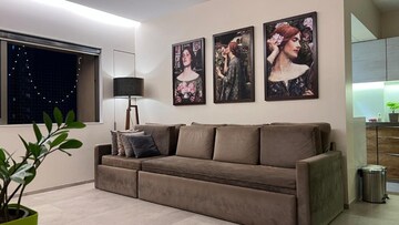 Bedroom in 1.5 BHK Apartment at Lady Ratan Tower, Worli – for Sale