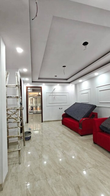 Room in 2 BHK Apartment at Chattarpur – for Rent