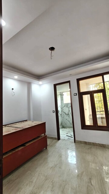 Room in 2 BHK Apartment at Chattarpur – for Rent