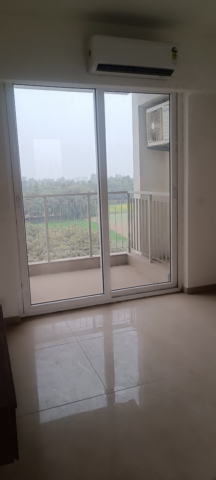 Room, tata-la-vida 3 Bedroom 1579 Sq.Ft. Apartment In Sector 113 Gurgaon 9725450