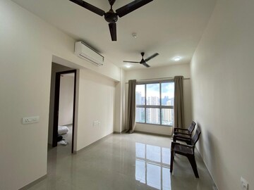 Room in 2 BHK Apartment at Piramal Vaikunth, Balkum Pada – for Rent