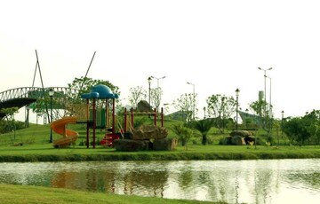  Plot For Sale in Gaur Yamuna City 7th Parkview, Gaur Yamuna City