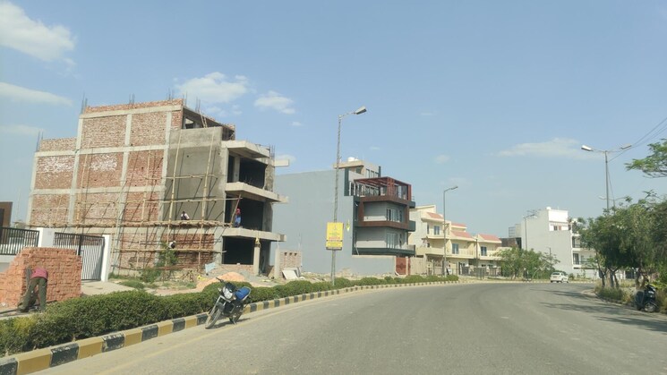 Exterior View, gaur-yamuna-city-7th-parkview  105 Sq.Yd. Plot In Gaur Yamuna City Greater Noida 9725451