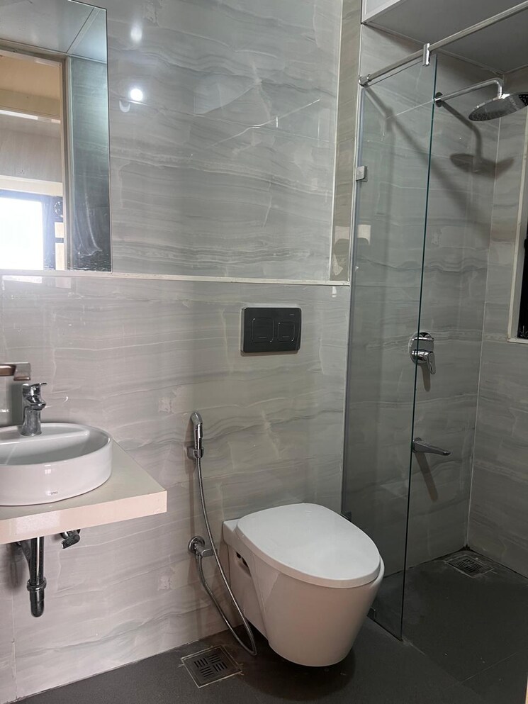 Bathroom, dosti-eastern-bay-phase-2 2 Bedroom 686 Sq.Ft. Apartment In Wadala Mumbai 9725465