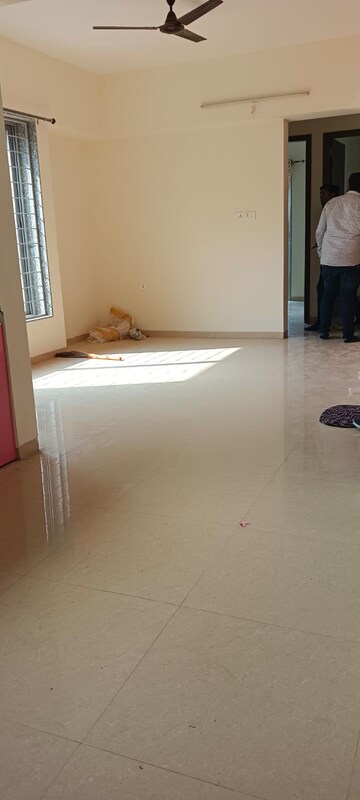 Room in 2 BHK Apartment at Axis Paradigm Whistling Meadows, Paud Road – for Rent