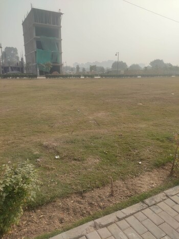 Plot for Sale in Sector 76, Faridabad