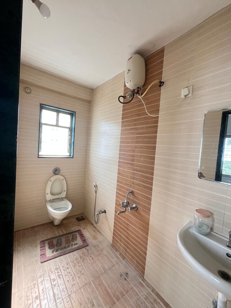 Bathroom, shree-venkatesh-villa 2 Bedroom 1200 Sq.Ft. Apartment In Pashan Pune 9725599