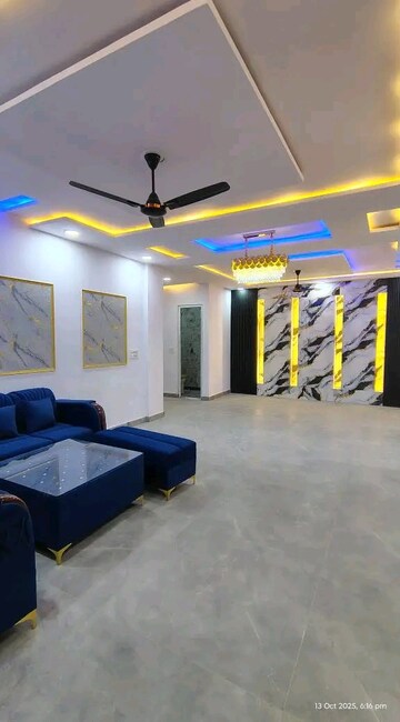 Team Area in 1 BHK Apartment at Poonam Palash, Nalasopara West – for Sale