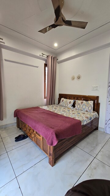 2 BHK Builder Floor For Rent in The Estate Floors, Sector 43