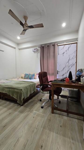 Balcony in 2 BHK Builder Floor at The Estate Floors, Sector 43 – for Rent