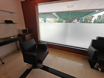 Furnished Amenities in 3.5 BHK Apartment at Hm Grandeur, Frazer Town – for Rent