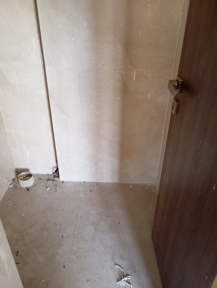 Bathroom, viiaan-vishwas-niketan 2 Bedroom 675 Sq.Ft. Apartment In Andheri East Mumbai 9725664