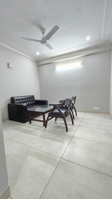 1 BHK Builder Floor For Rent in The Estate Floors, Sector 43