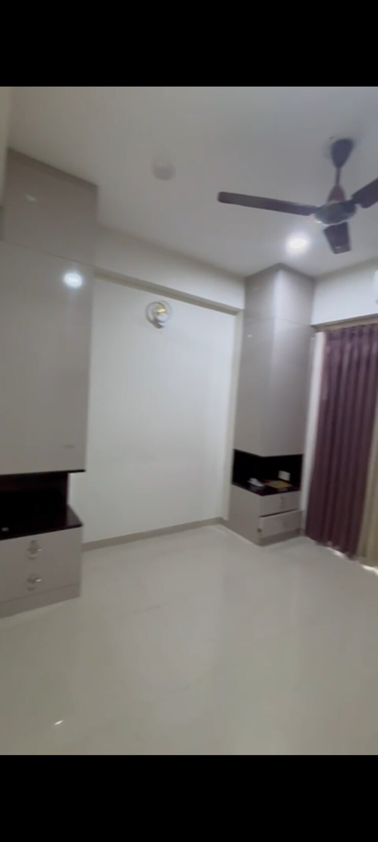 Room, shree-vardhman-green-court 2 Bedroom 690 Sq.Ft. Apartment In Sector 90 Gurgaon 9725686