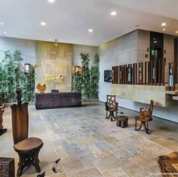 Parking in 2 BHK Apartment at Andheri West – for Rent