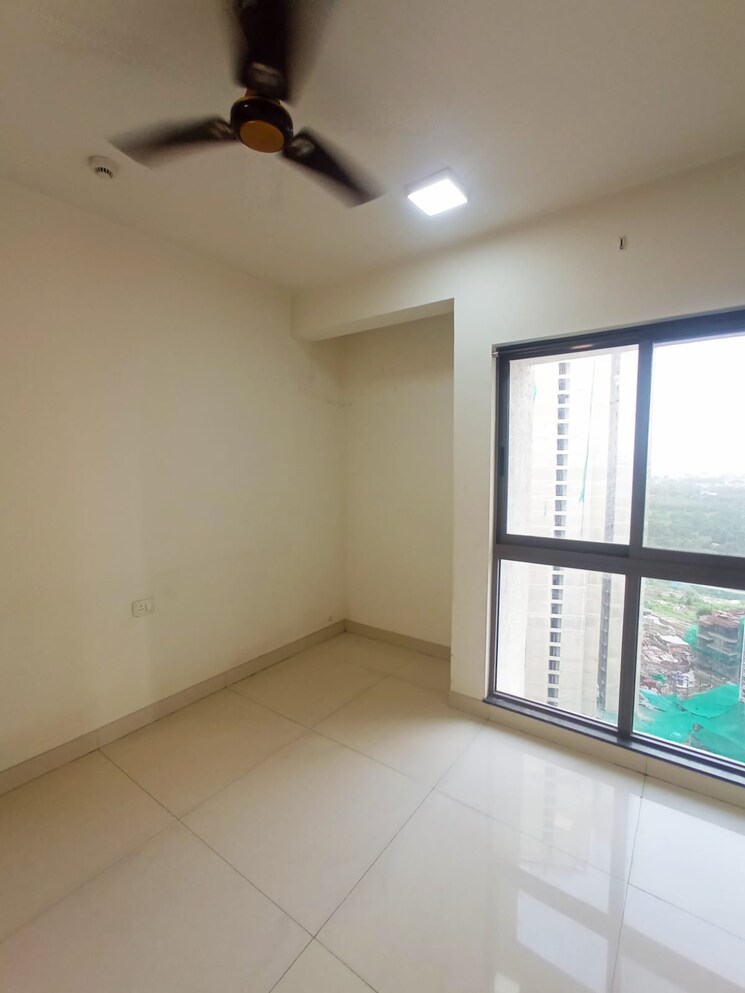 Room, kalpataru-immensa 3 Bedroom 950 Sq.Ft. Apartment In Kolshet Road Thane 9725776