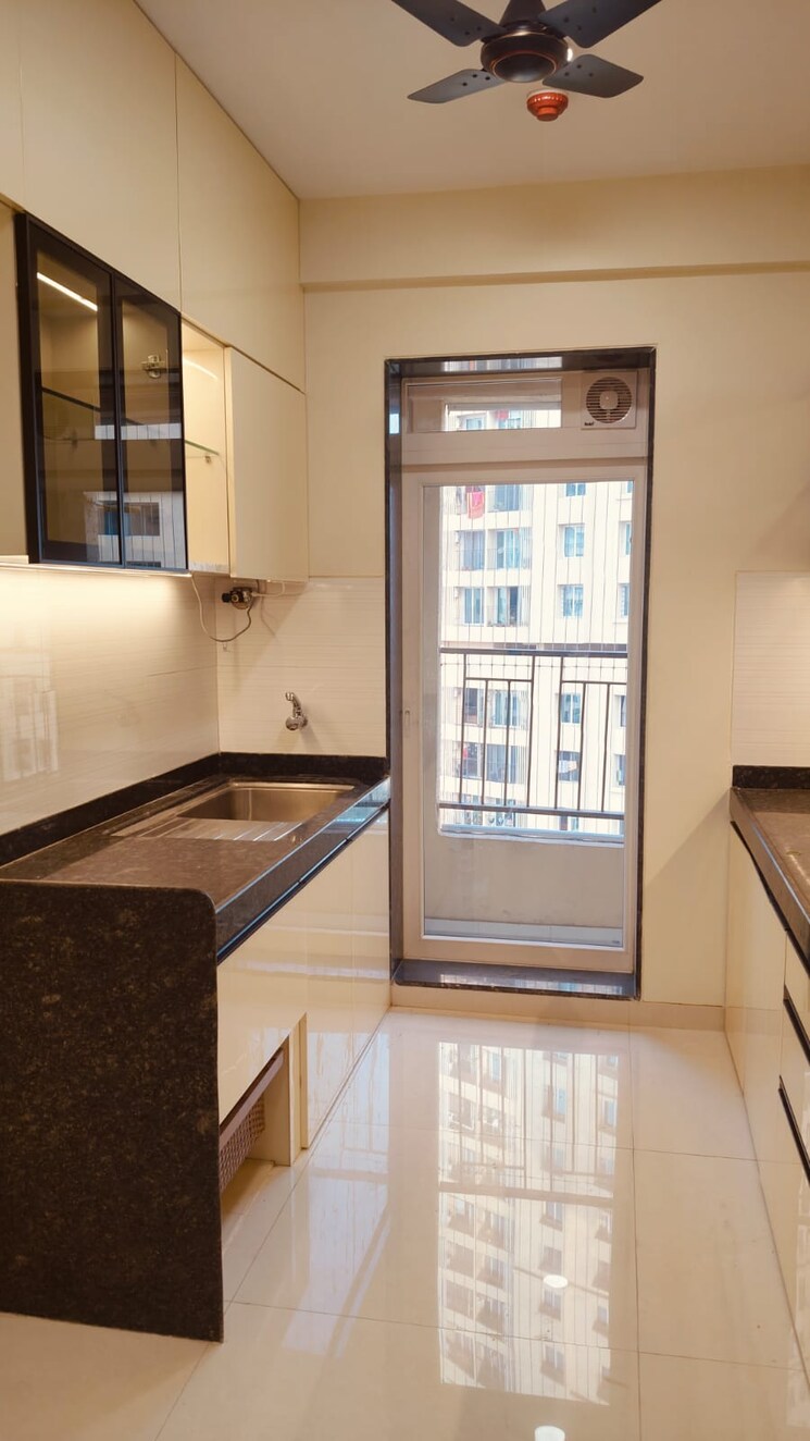 Kitchen, rustomjee-urbania-azziano 2 Bedroom 691 Sq.Ft. Apartment In Thane West Thane 9725821