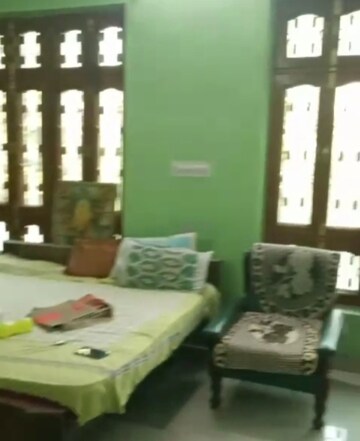 Living Room in 1 BHK Villa at Aliganj – for Rent