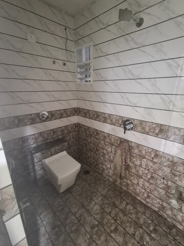 Bathroom in 3 BHK Apartment at Narendra Nagar – for Rent