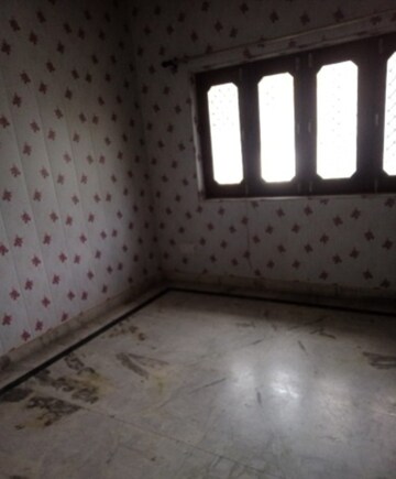 Kitchen in 2 BHK Villa at Aliganj – for Rent