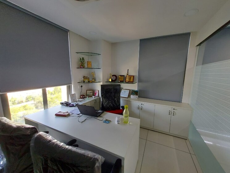 Team Area, juhapura Commercial Office Space 1556 Sq.Ft. In Juhapura Ahmedabad 9725927