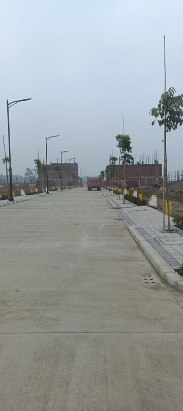  Plot For Sale in Sector 18