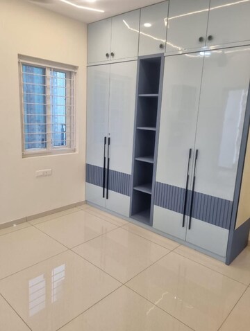 Room in 3 BHK Apartment at Rajapushpa Provincia, Narsingi – for Rent