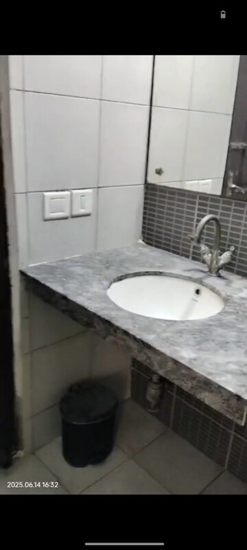 3 BHK Apartment For Rent in Aditya Celebrity Homes, Sector 76