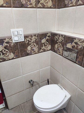 Attached Bathroom in 3 BHK Builder Floor at Pir Machalla – for Rent