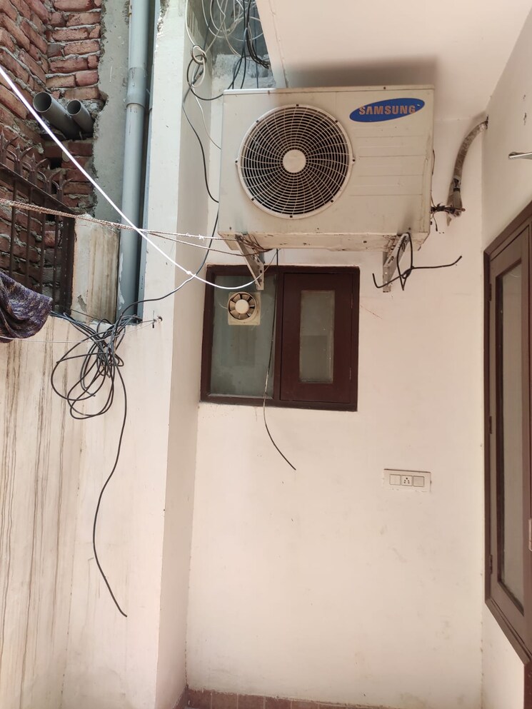 Team Area, pir machalla 3 Bedroom 1250 Sq.Ft. Builder Floor In Pir Machalla Zirakpur 9726061