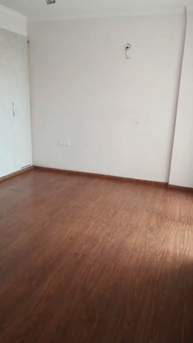 Room, amrapali-leisure-park 2.5 Bedroom 1125 Sq.Ft. Apartment In Amrapali Leisure Valley Greater Noida 9726083