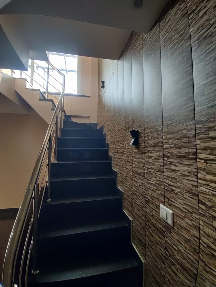 undefined, sahastradhara road 3 Bedroom 2800 Sq.Ft. Penthouse In Sahastradhara Road Dehradun 9726089