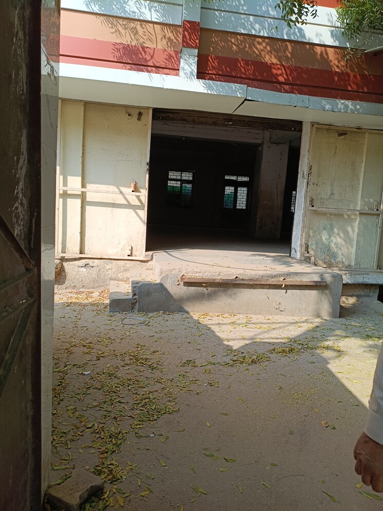 Exterior View, maharani bagh 6+ Bedroom 800 Sq.Yd. Independent House In Maharani Bagh Delhi 9726175